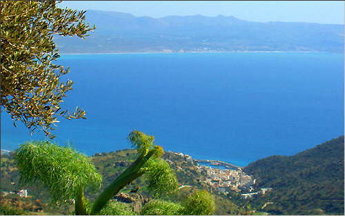 Agia Galini: View from the road to Melambes